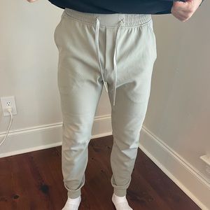 Barry’s X lululemon City Sweat Jogger
